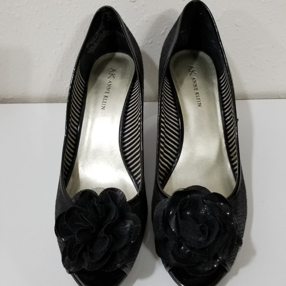 Anne Klein black peeptoe pumps